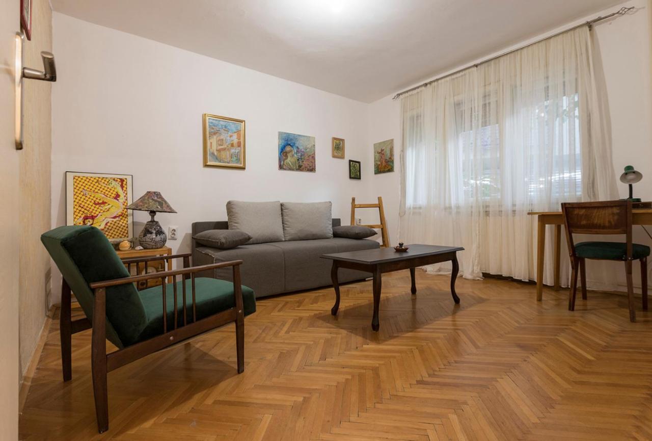 The Pioneers Home 2 Skopje Extérieur photo
