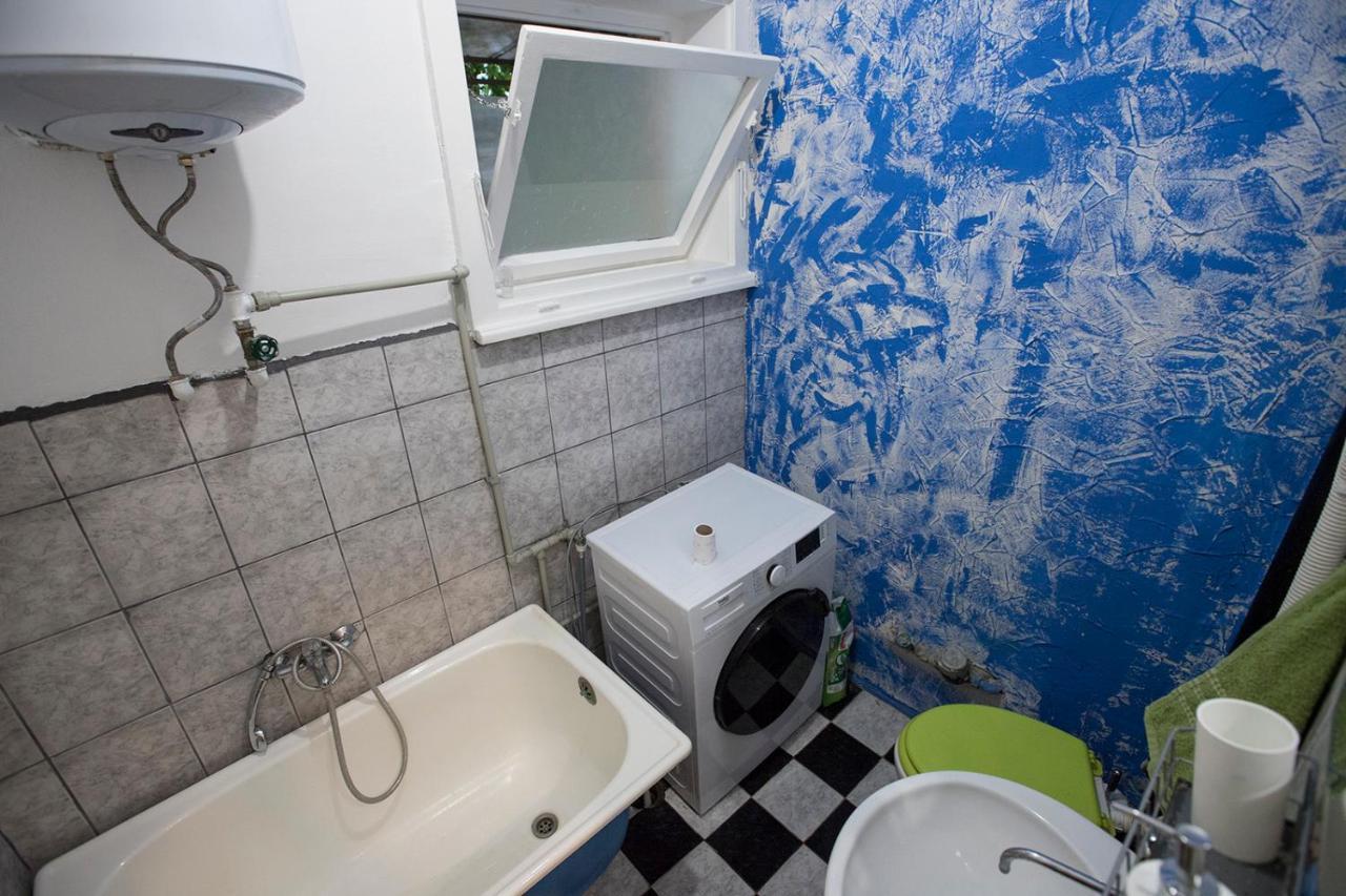The Pioneers Home 2 Skopje Extérieur photo